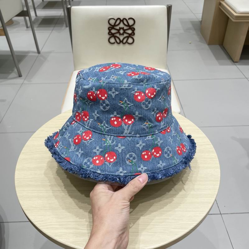 LV hat (264)