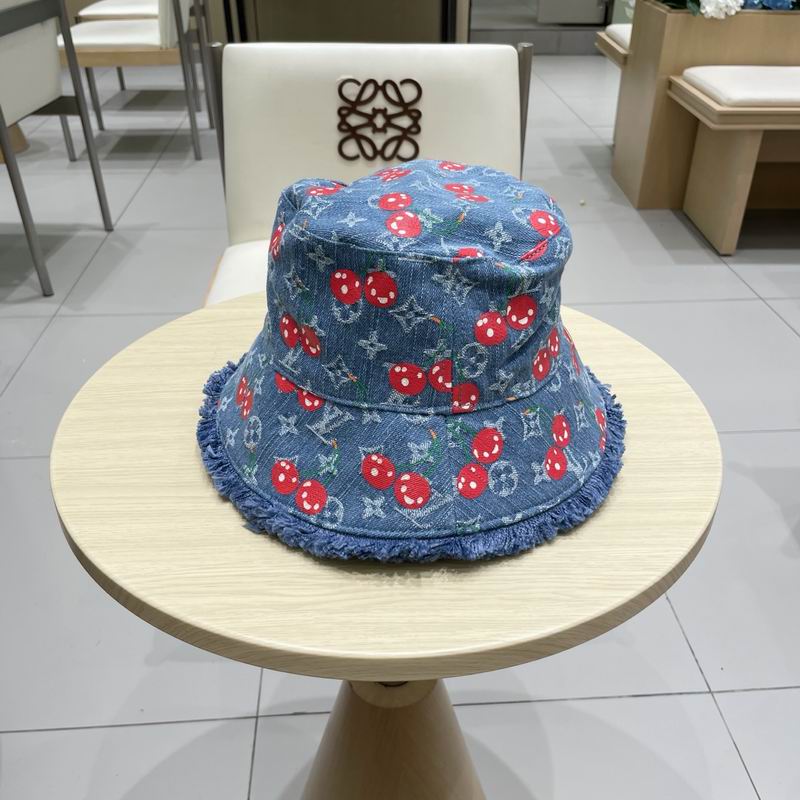 LV hat (270)