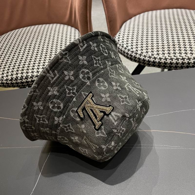 LV hat (286)
