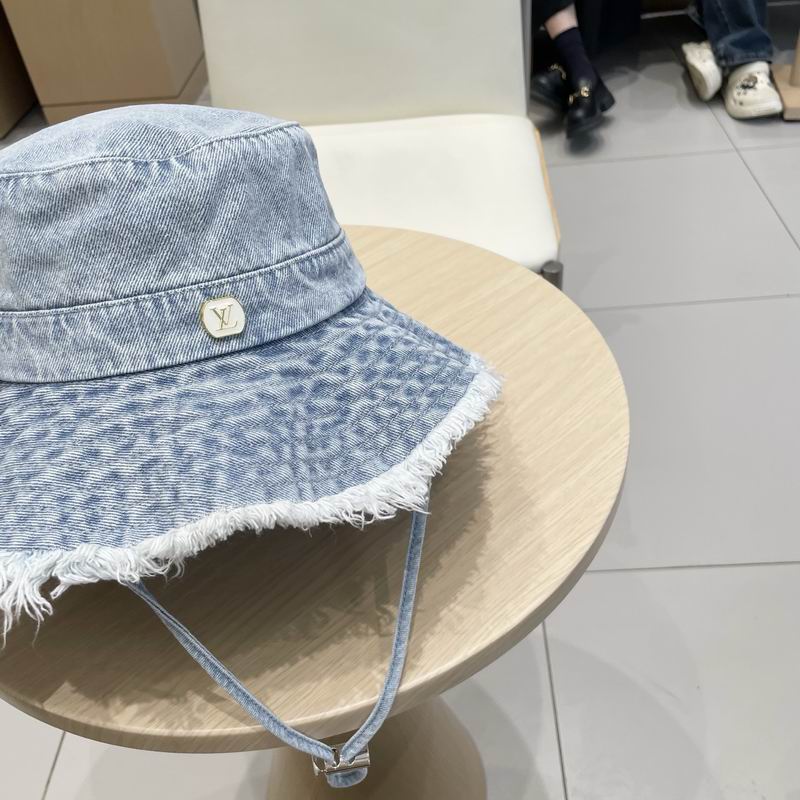 LV hat (323)