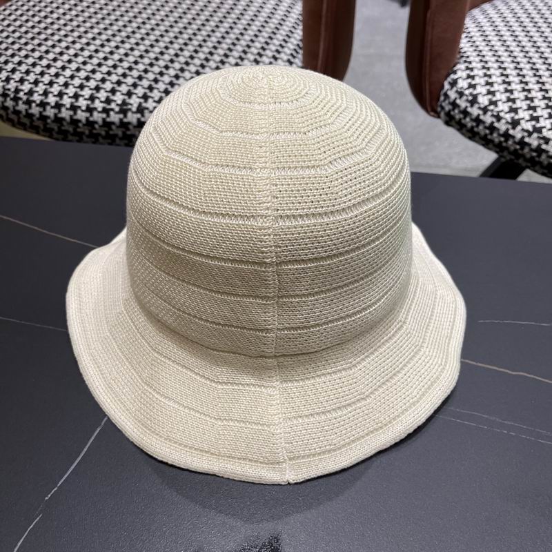 LV hat (367)