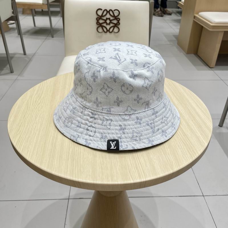 LV hat (375)