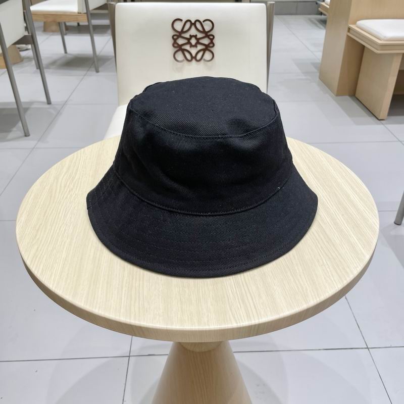 LV hat (379)