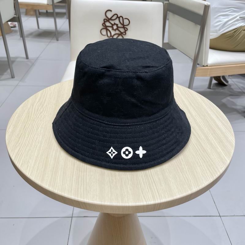LV hat (393)