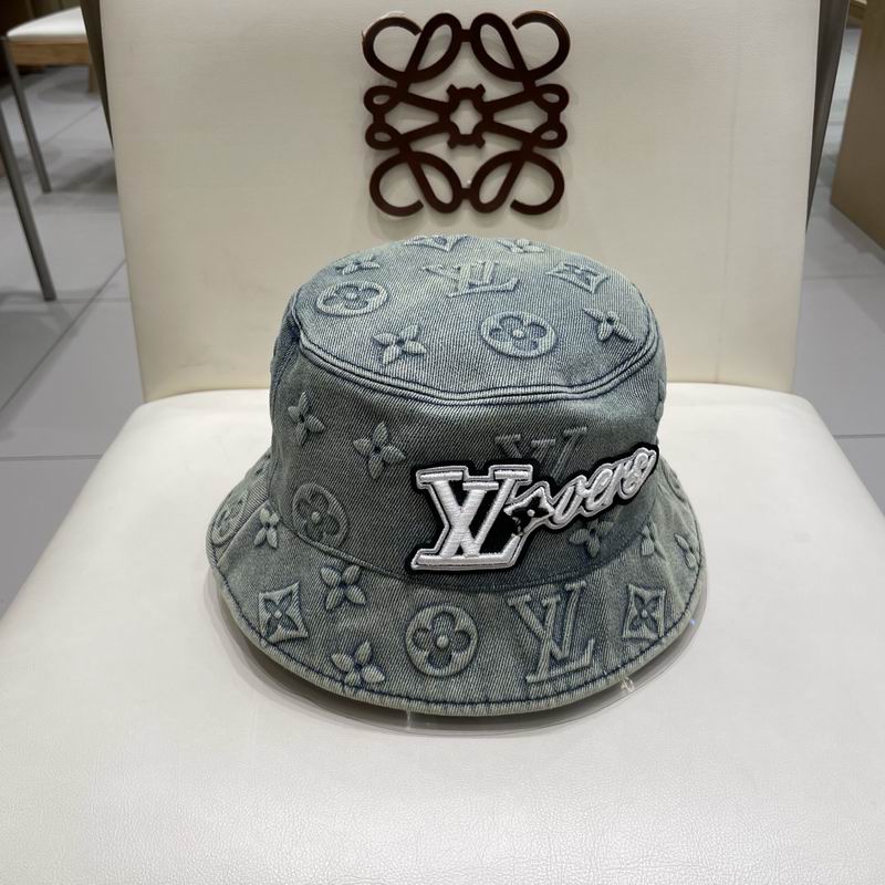 LV hat (400)