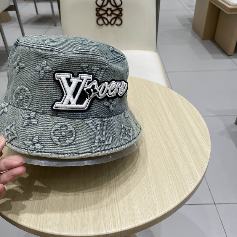 LV hat (401)