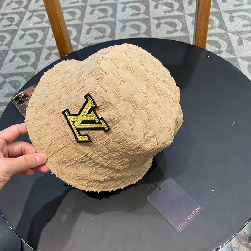 LV hat (426)