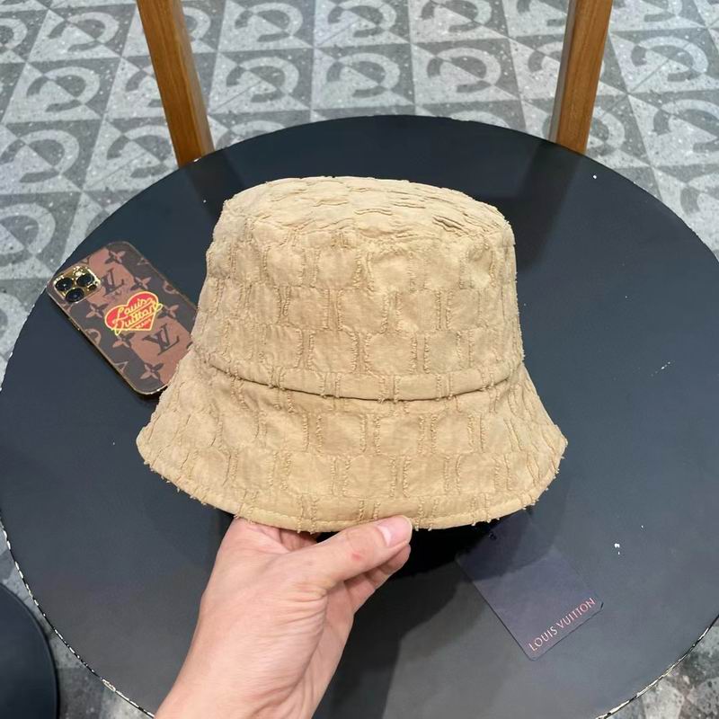 LV hat (430)