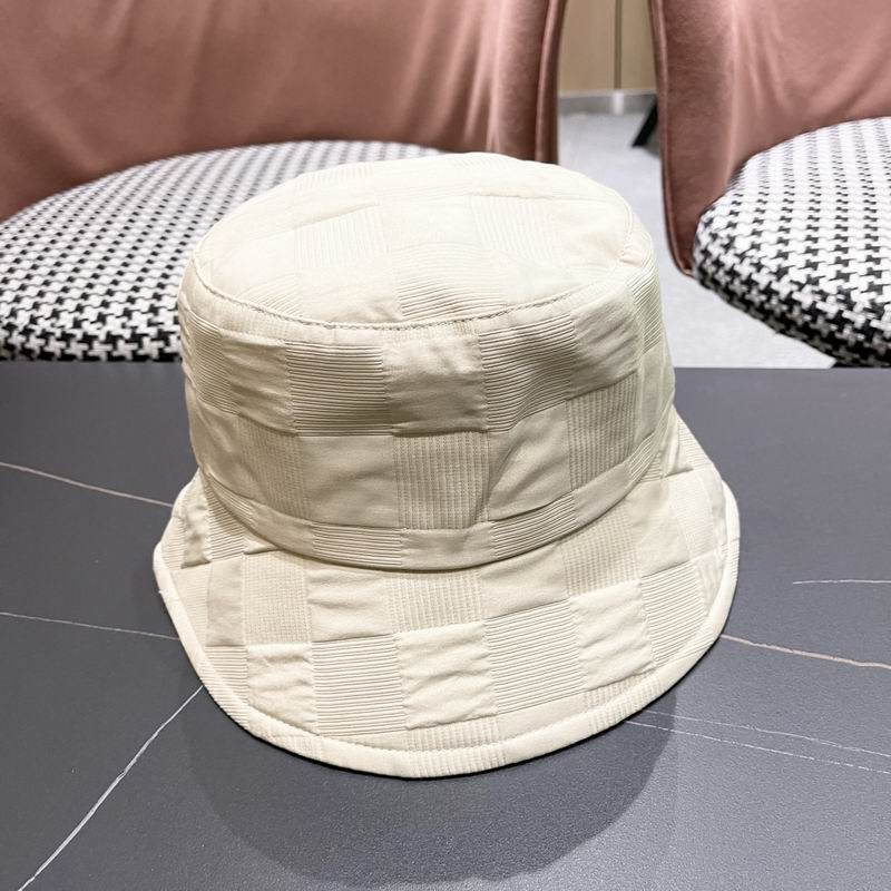 LV hat (431)