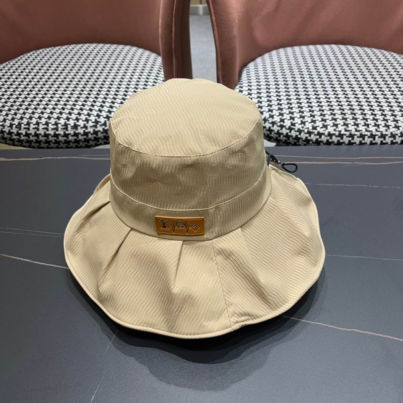 LV hat (461)