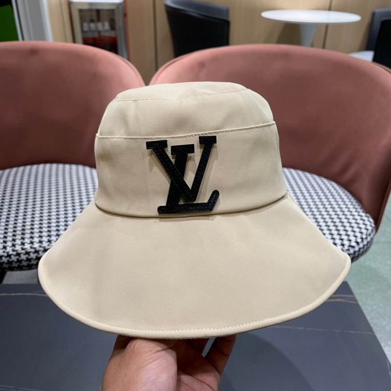 LV hat (516)