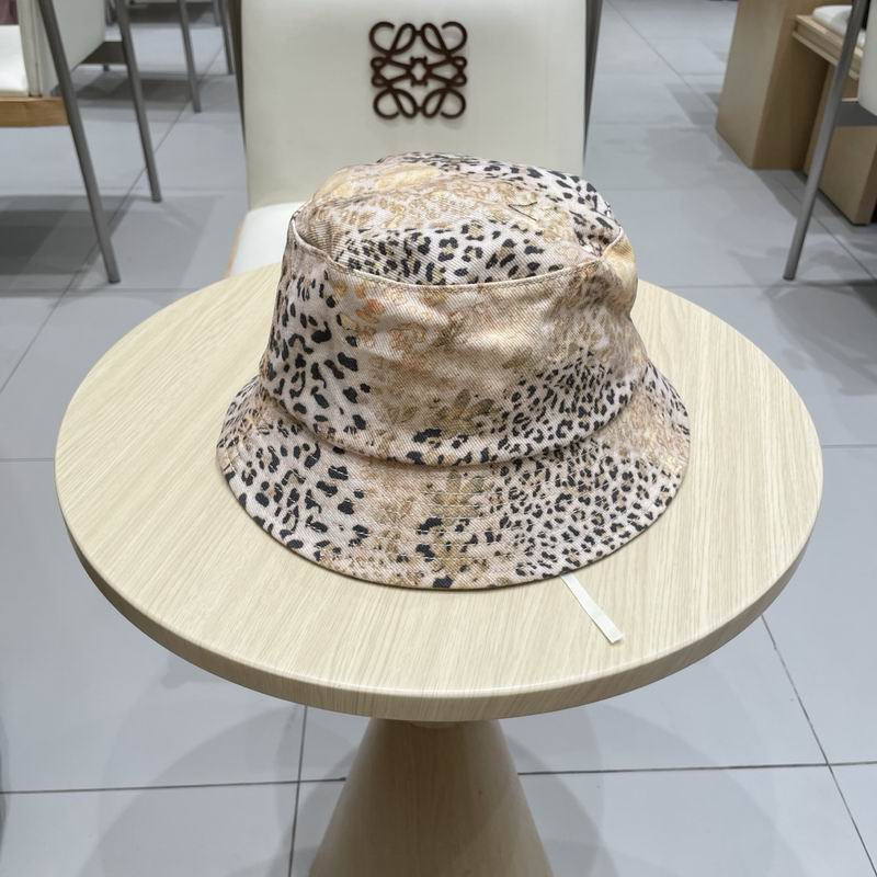 LV hat (52)