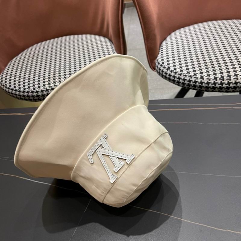 LV hat (523)