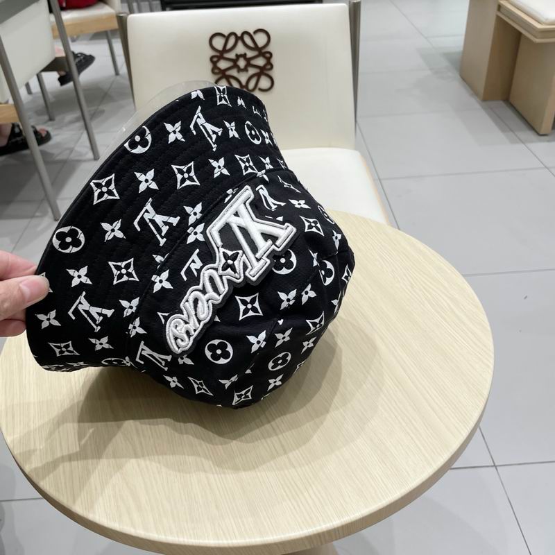 LV hat (550)