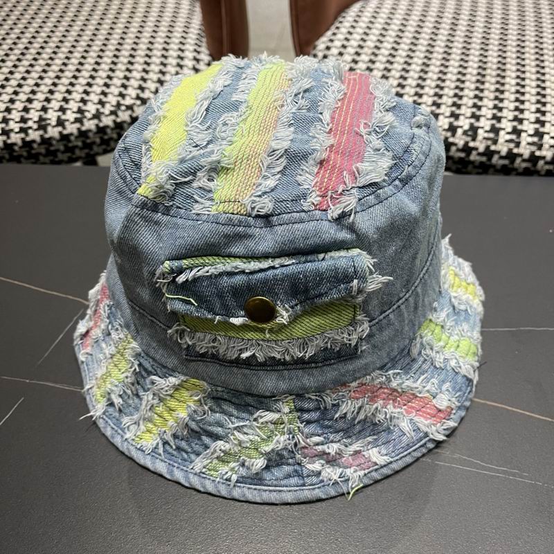 LV hat (582)