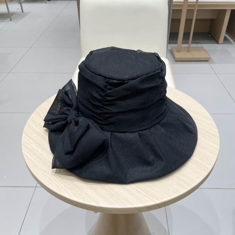 LV hat (606)