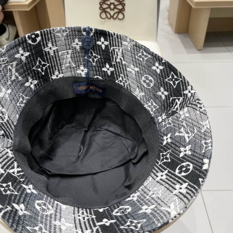 LV hat (61)