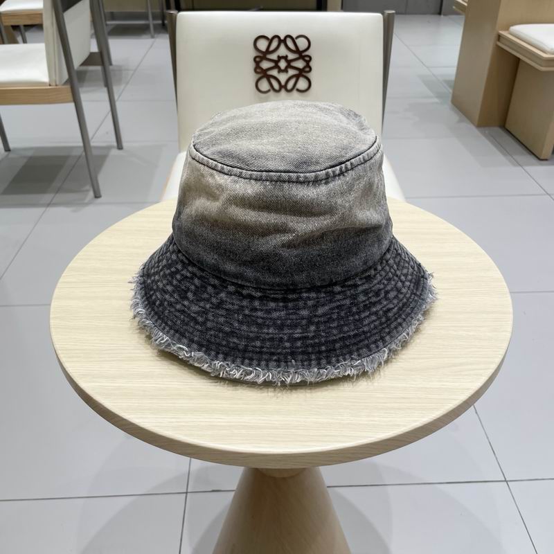 LV hat (62)