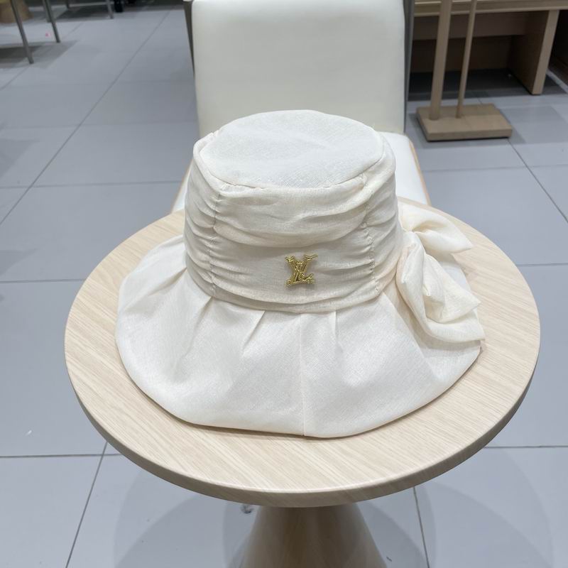 LV hat (626)