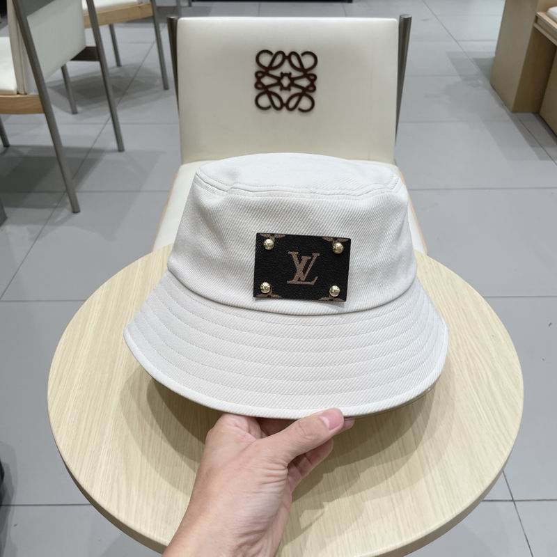 LV hat (628)