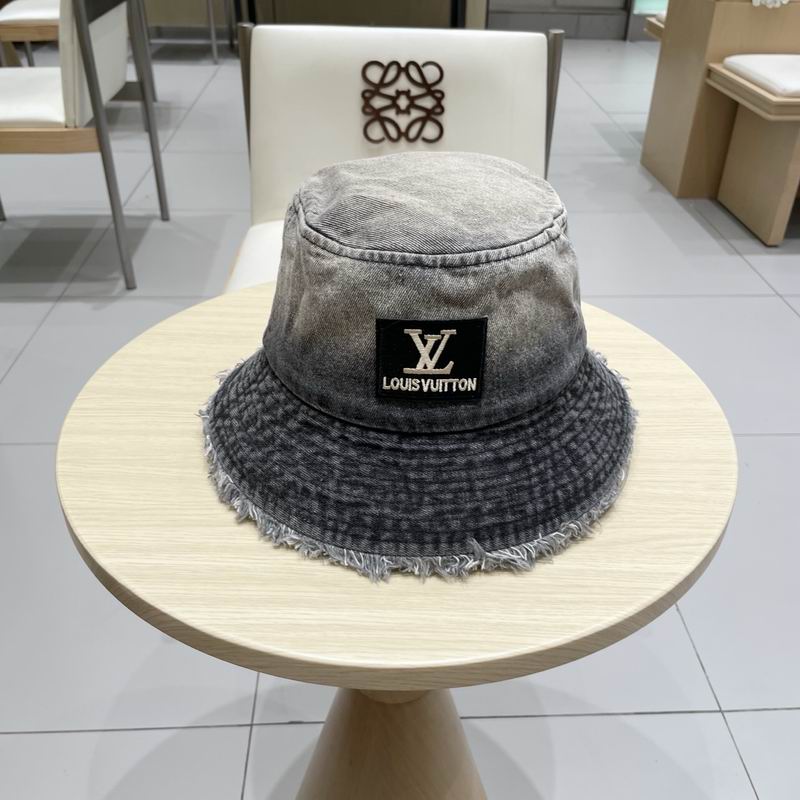 LV hat (63)