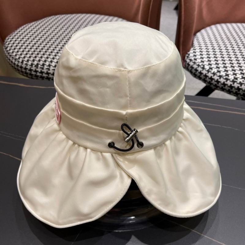 LV hat (683)