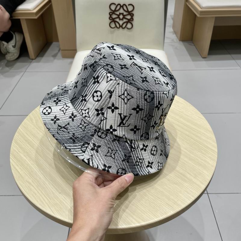 LV hat (71)