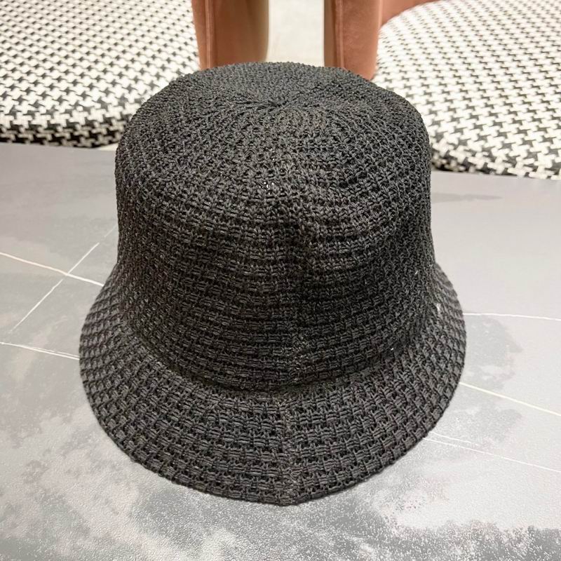LV hat (852)