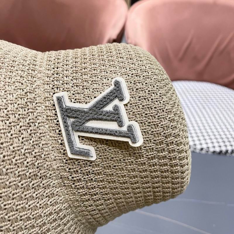 LV hat (871)