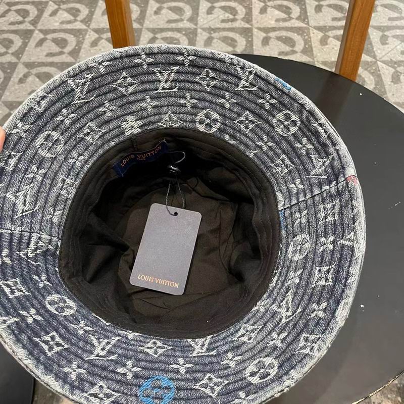 LV hat (888)