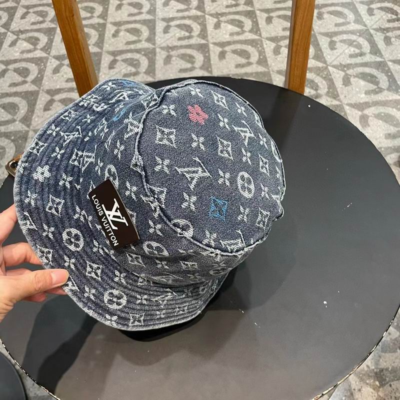 LV hat (889)