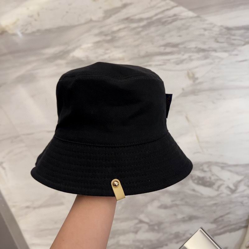 LV hat dx (29)