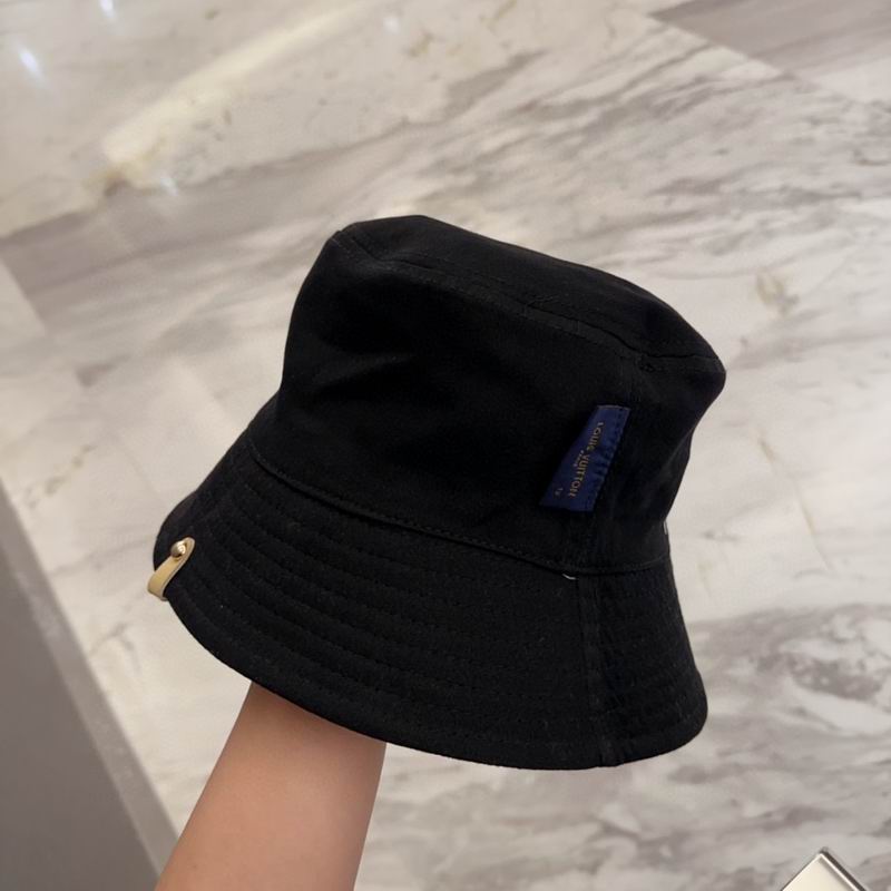 LV hat dx (30)