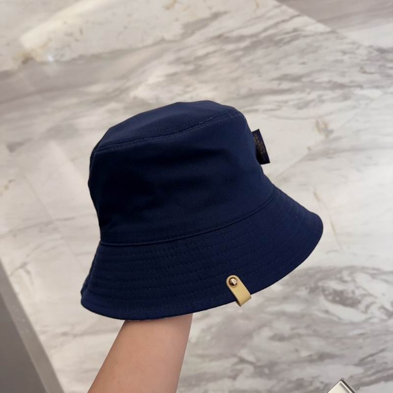 LV hat dx (38)