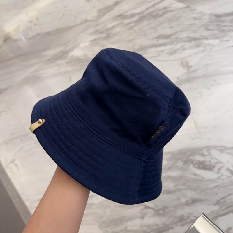 LV hat dx (39)