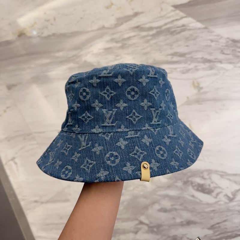 LV hat dx (44)