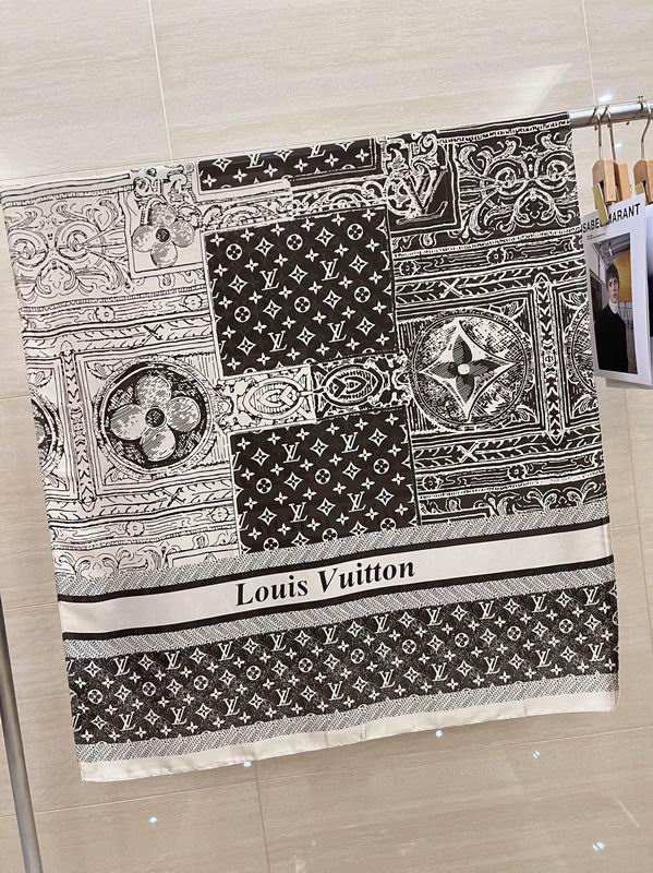 LV silk scarf 90-180cm E19 (3)