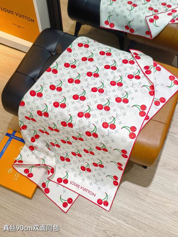 LV silk scarf slv2535 90X90cm E10 (29)