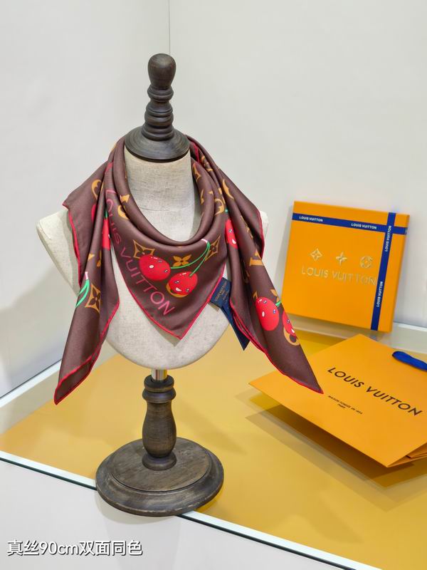 LV silk scarf slv2535 90X90cm E11 (2)