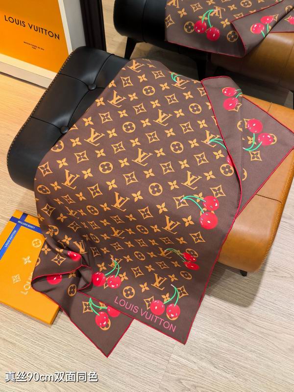 LV silk scarf slv2535 90X90cm E11 (6)