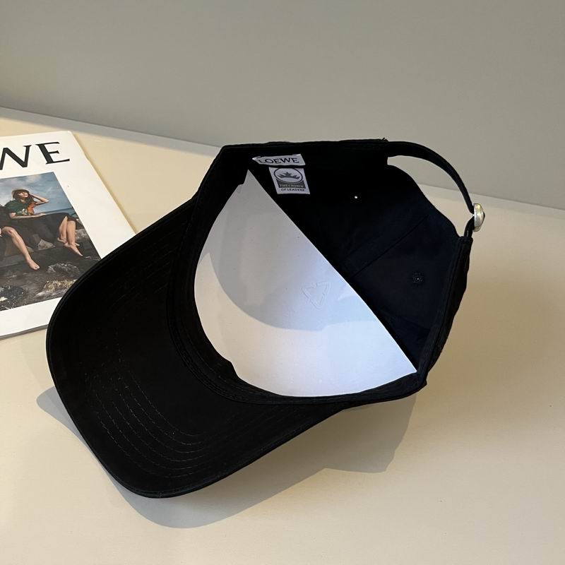 Loewe cap dx (40)