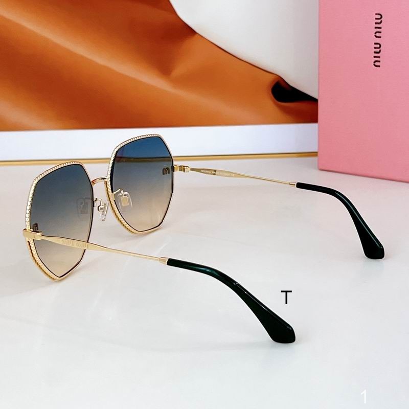 MiuMiu 66G 58 17-140 a06