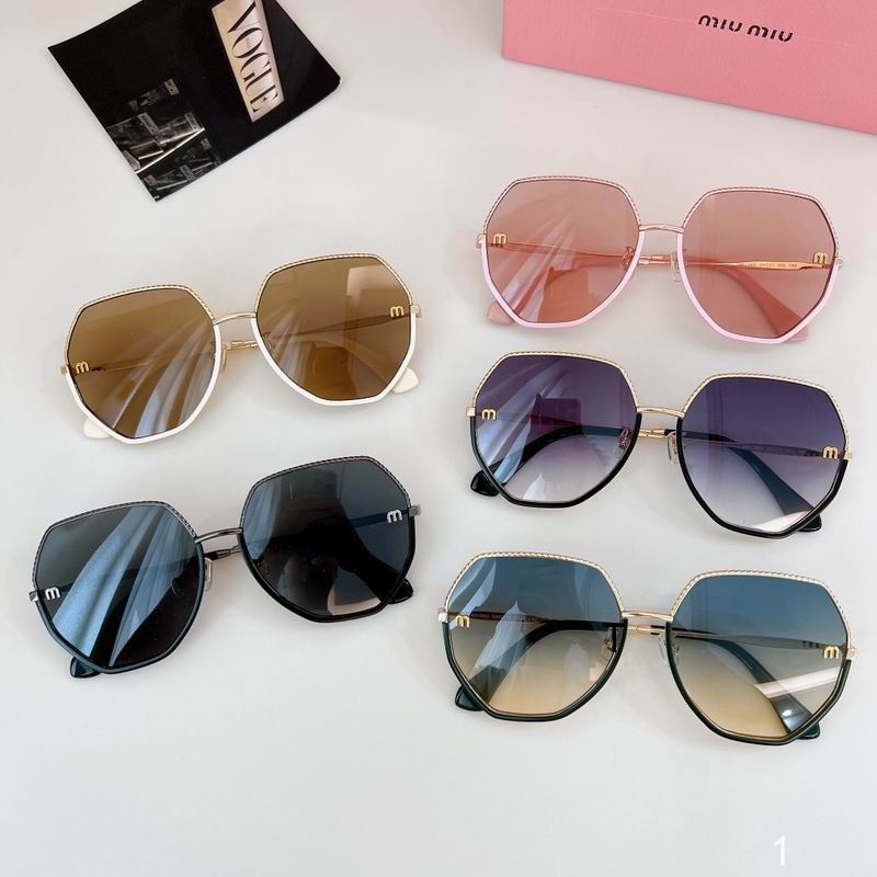 MiuMiu 66G 58 17-140 a09