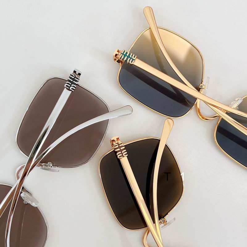 MiuMiu A625S 55 20-145 a08