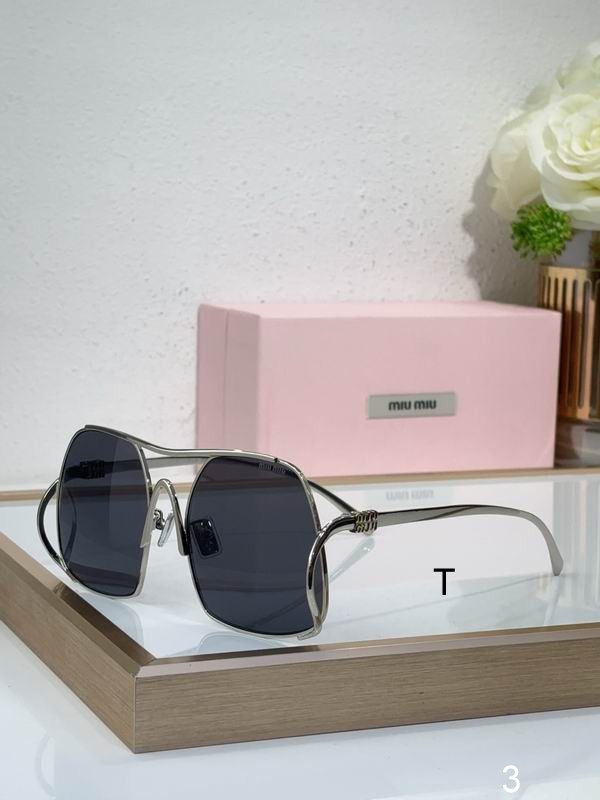 MiuMiu SMUA55 57 18-150 b01