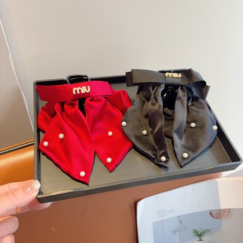 Miumiu Hair grab clip hh (1)