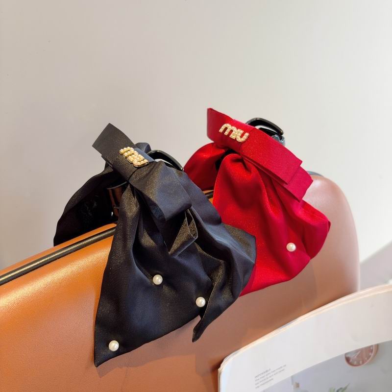 Miumiu Hair grab clip hh (4)