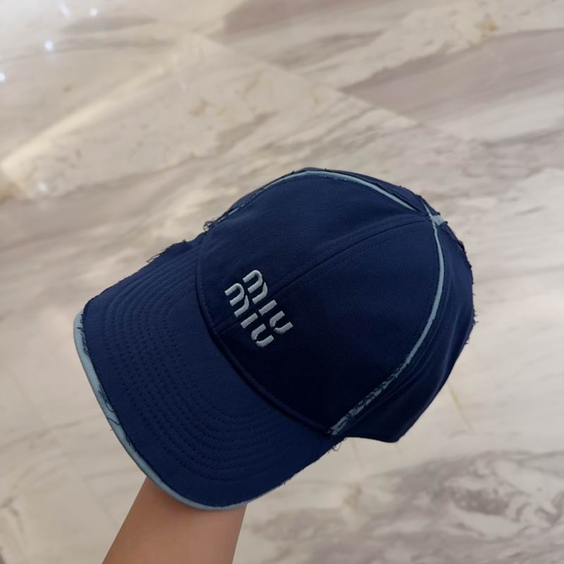 Miumiu cap dx (245)