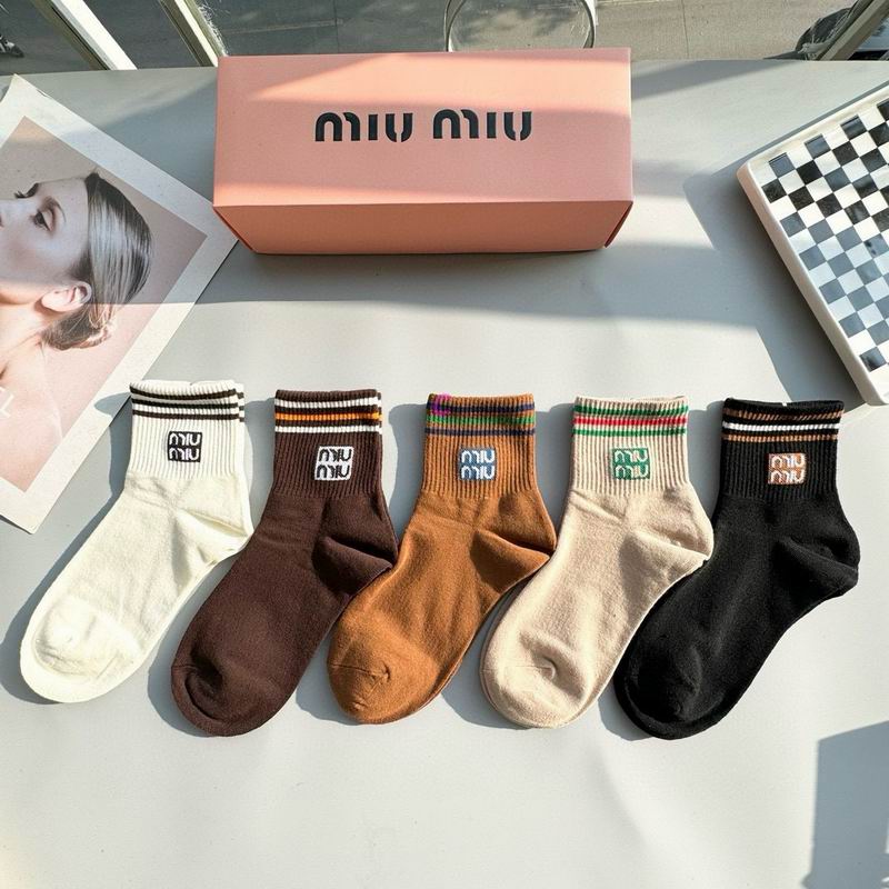 Miumiu socks (4)