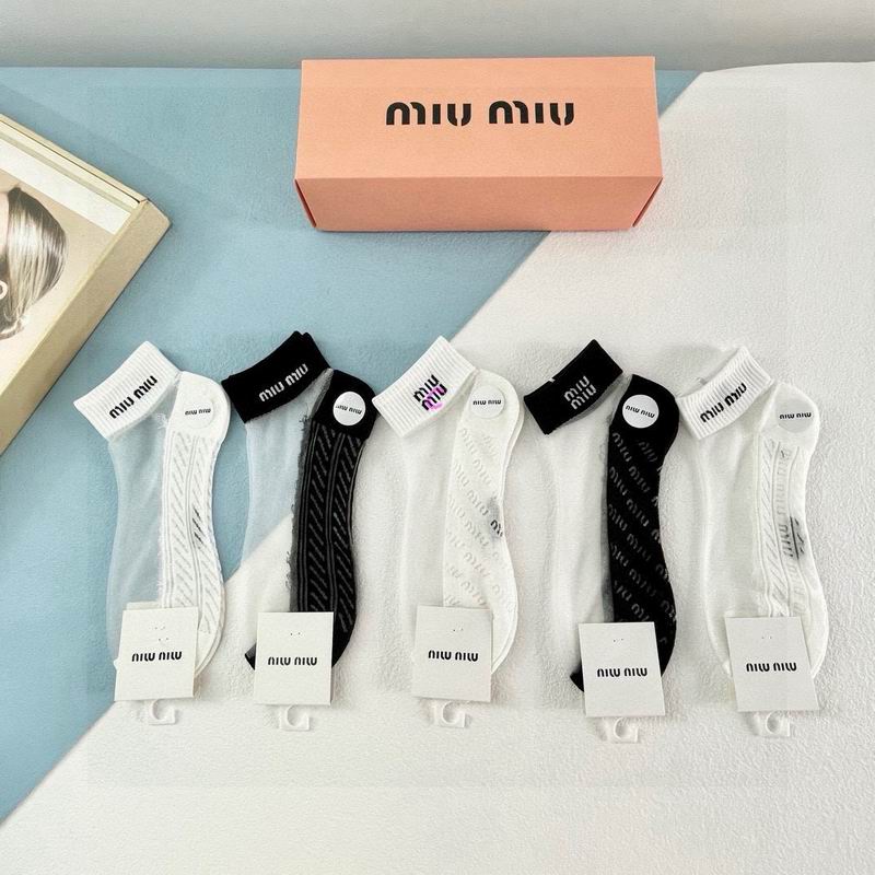 Miumiu socks (8)